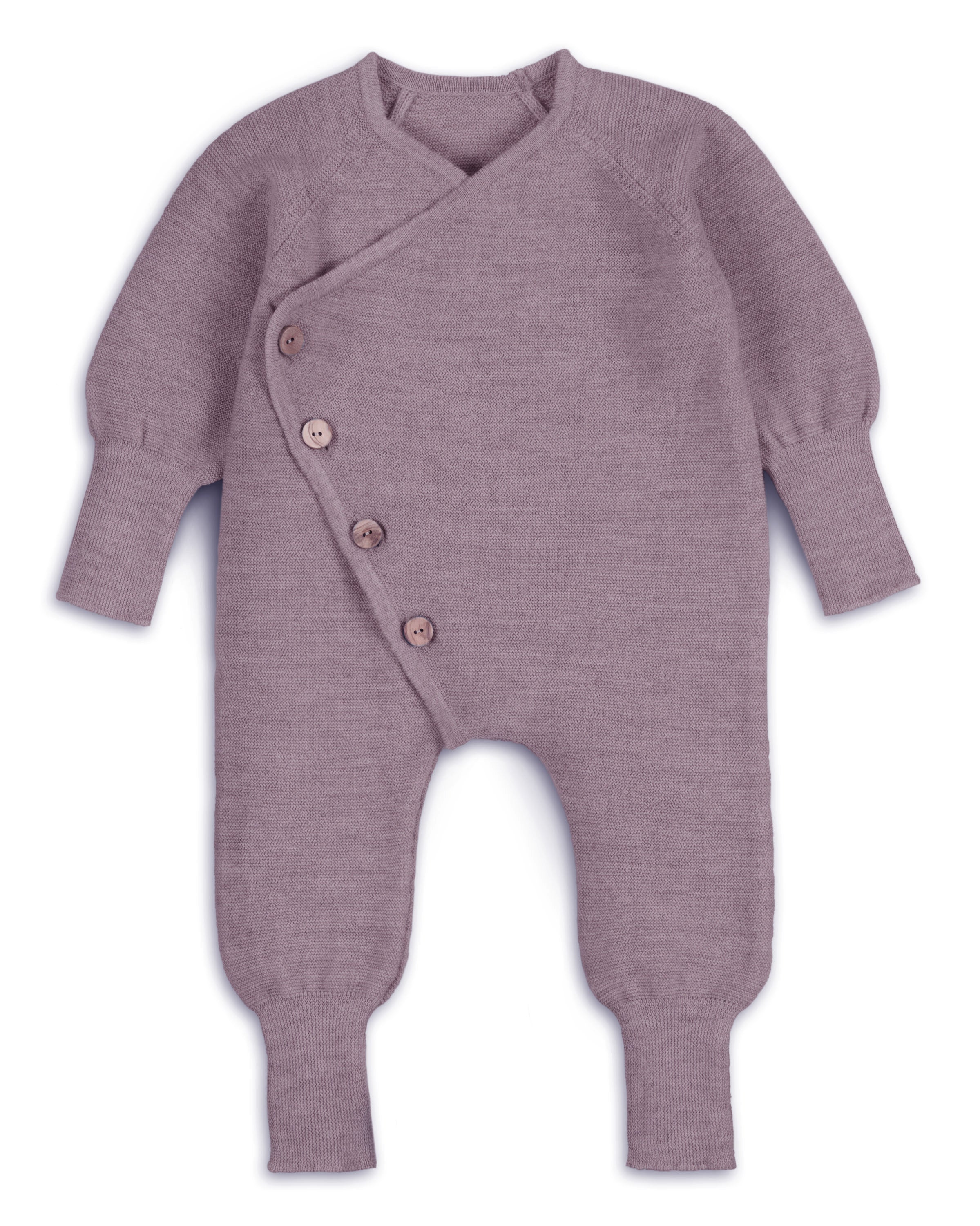 Feinstrick Overall mit Olivenholzknöpfen