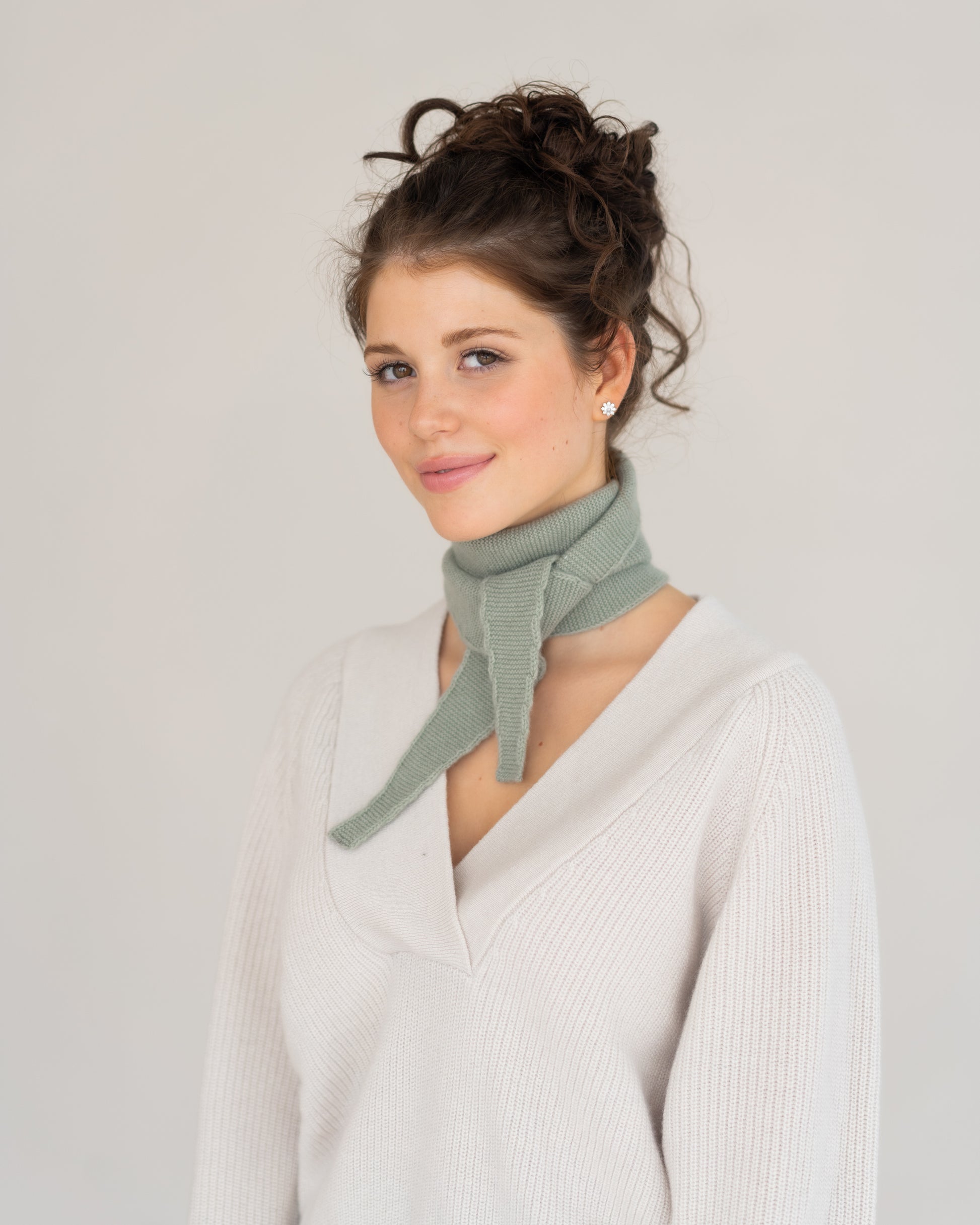 W8S50-gestricktes Halstuch_Sage