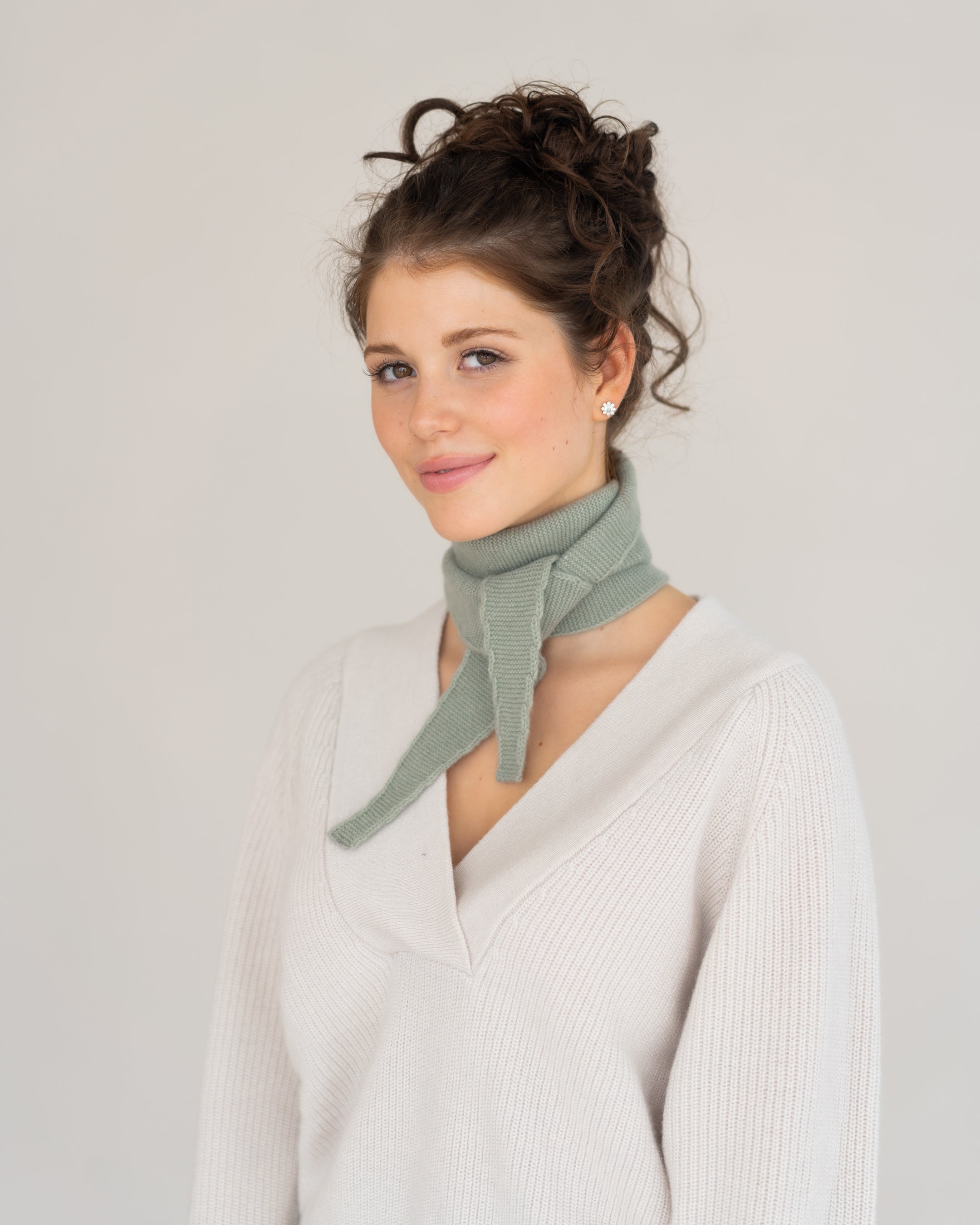 W8S50-gestricktes Halstuch_Sage