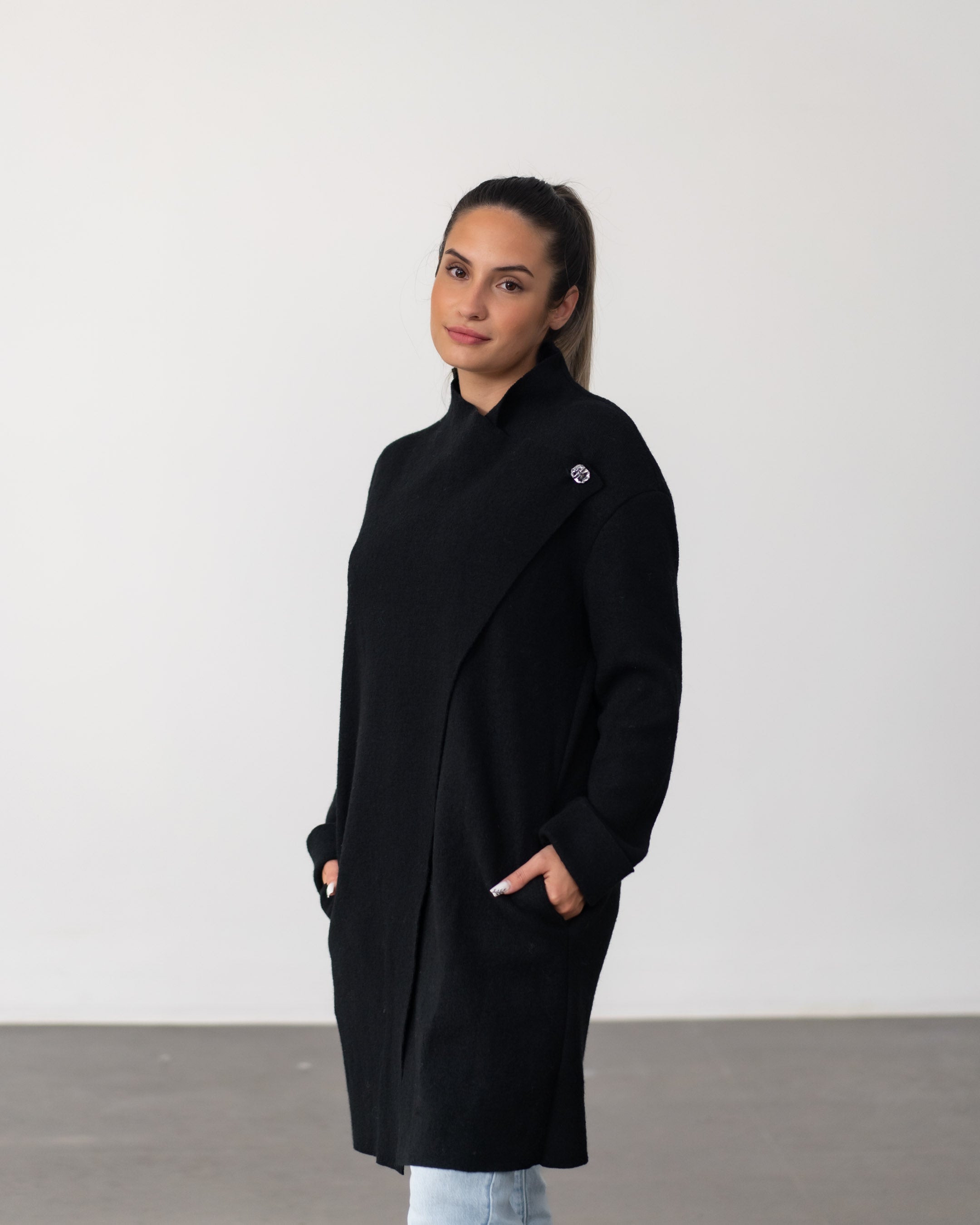 Damen Mantel mit Schmuckstein
