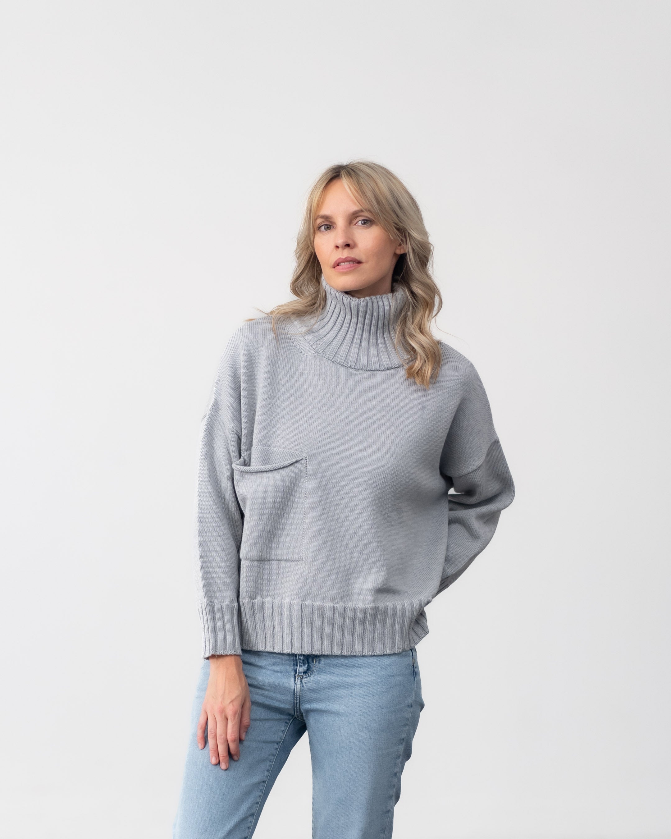 Oversized Sweater mit Stehkragen