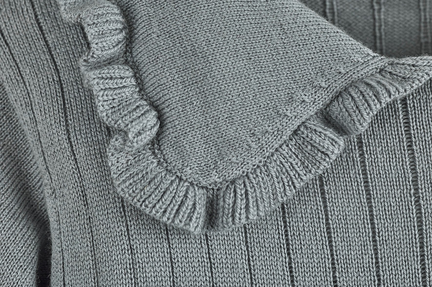 Strickkleid mit Kragen
