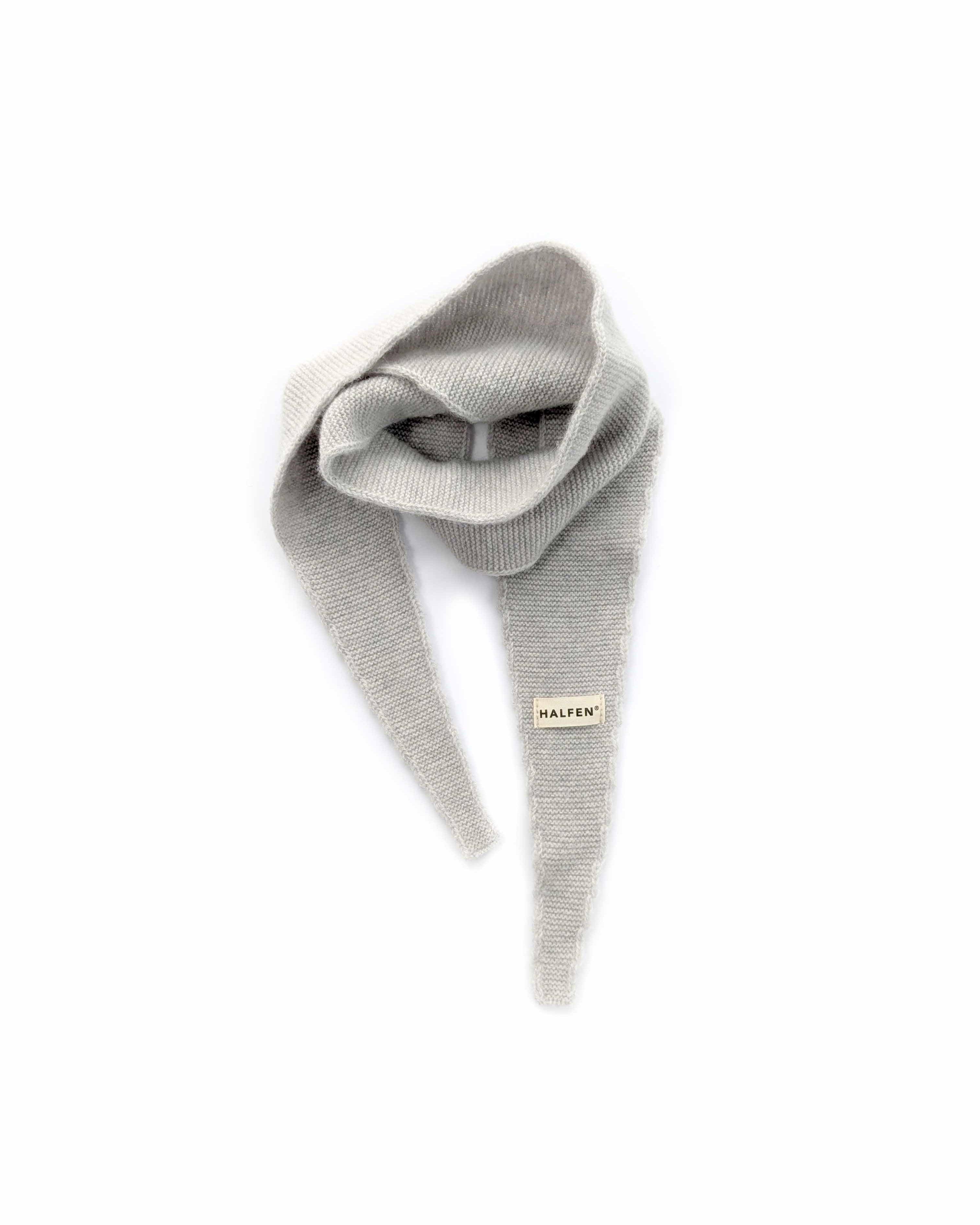 W8S50-gestricktes Halstuch_Grau