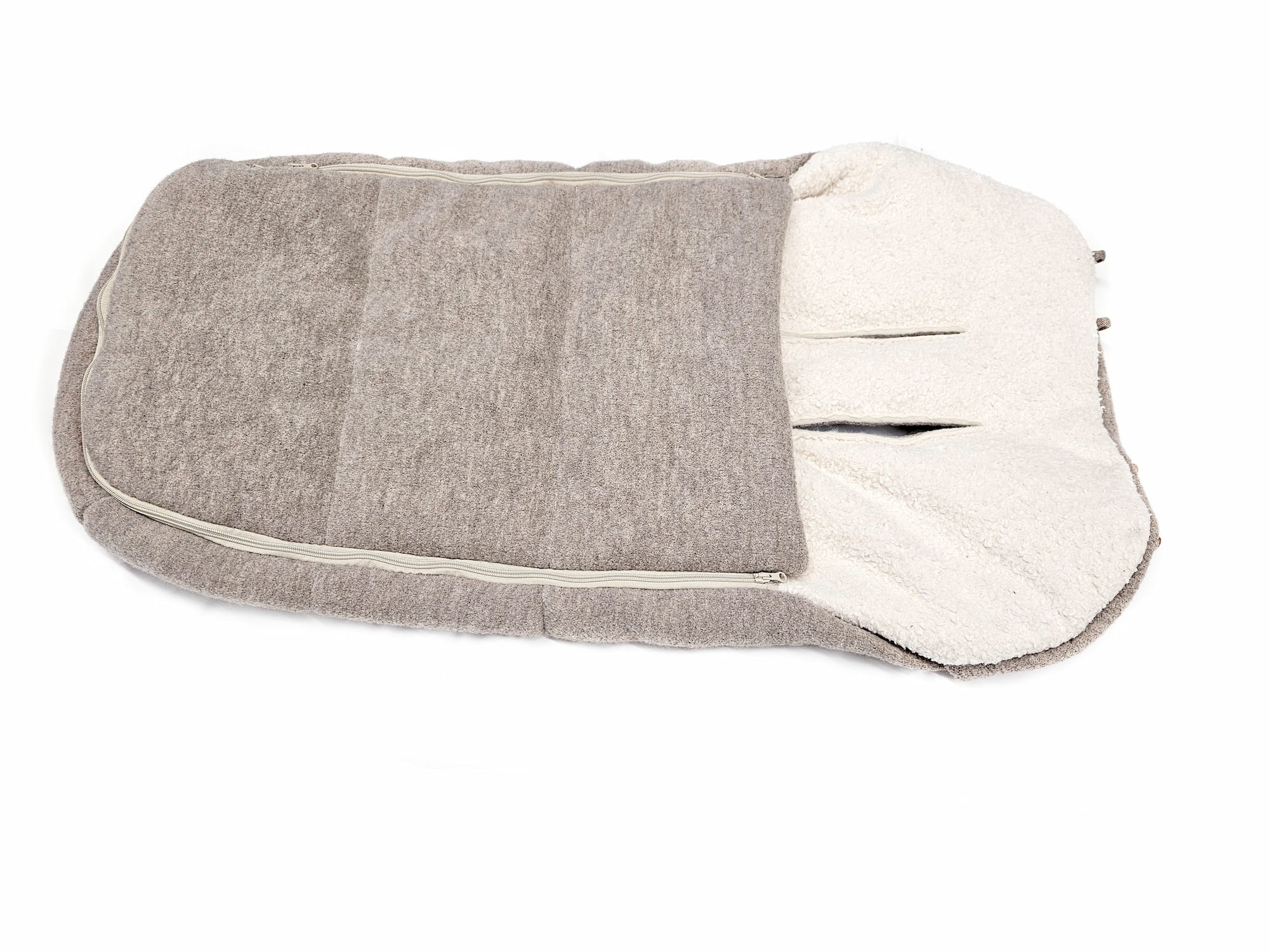 Baby Fußsack aus Wollwalk in Greige - Frontansicht von Halfen