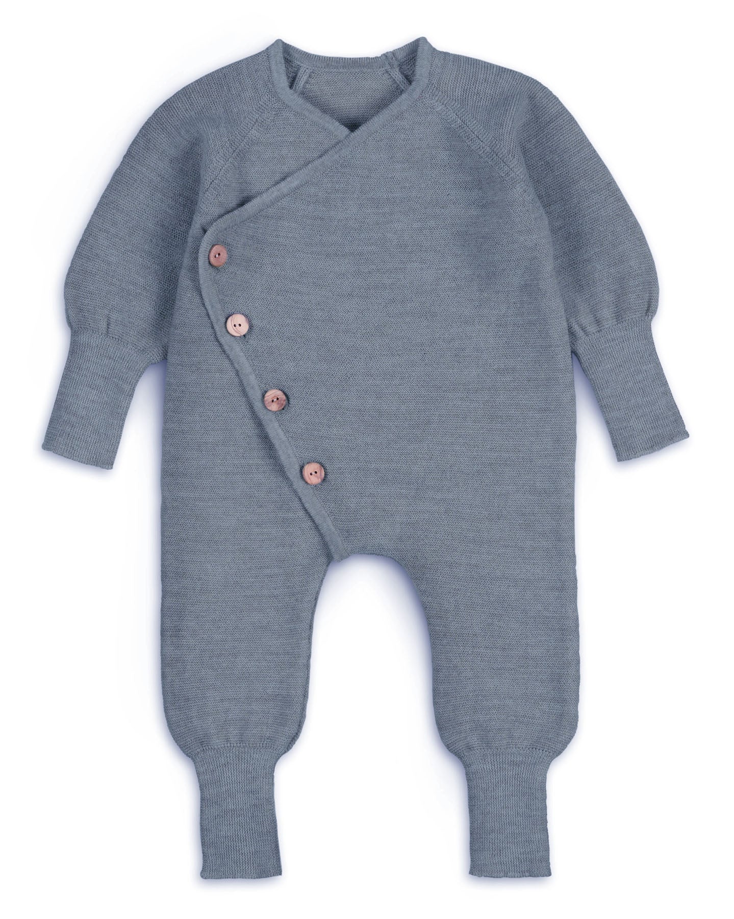 Strickoverall für Babys aus Merinowolle in Rauchblau – Frontansicht