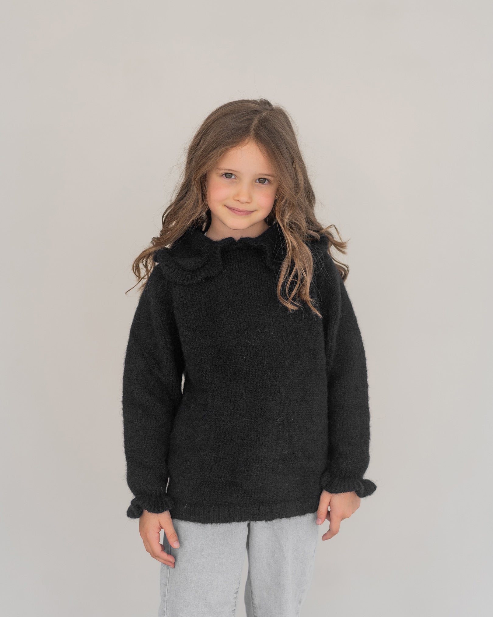 Sweater with Peter Pan collar