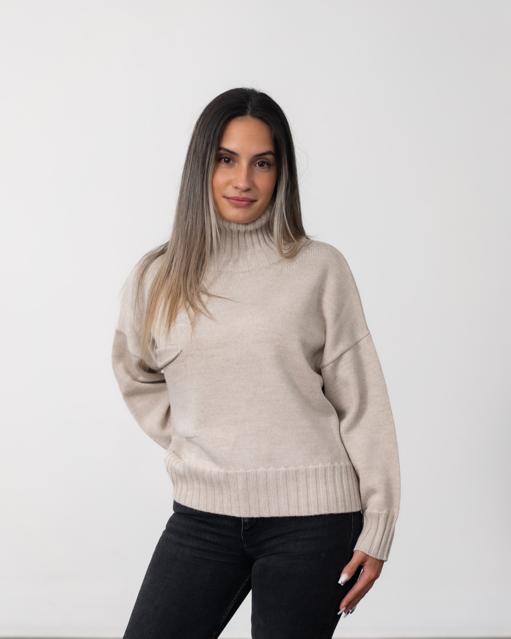 Oversized Sweater mit Stehkragen