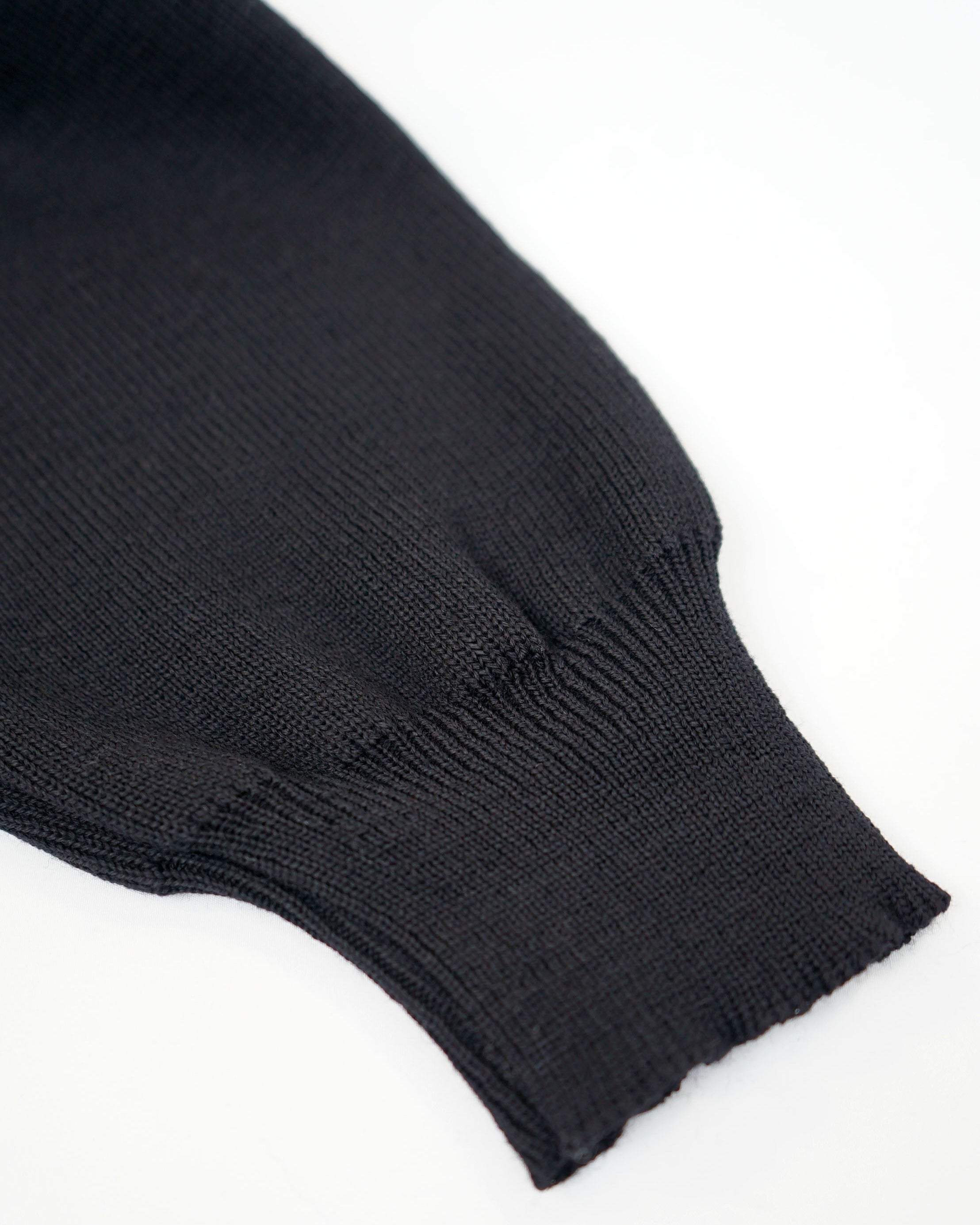 fest gestrickter V-Neck Sweater