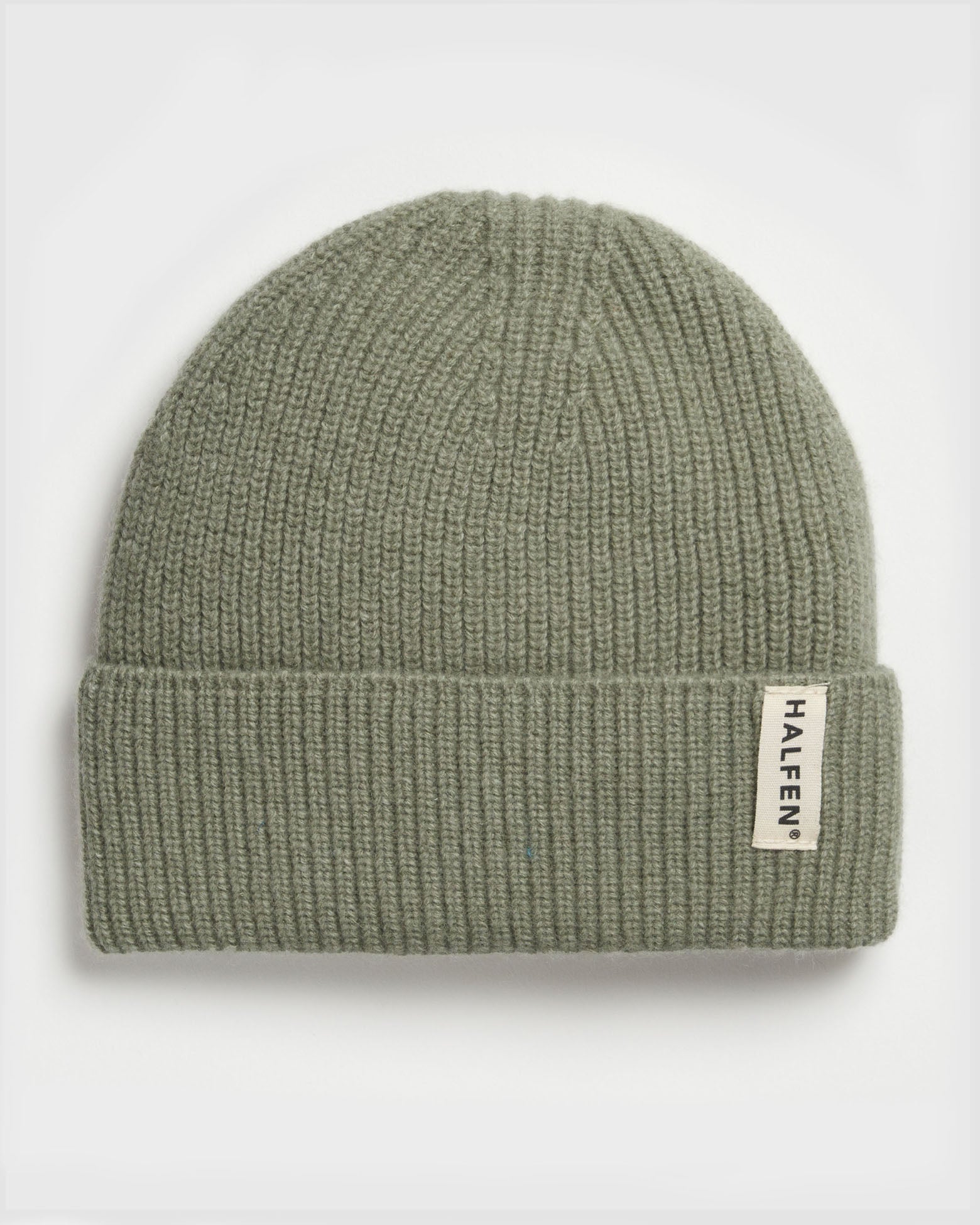 Beanie mit Cashmere und Merino in Sage – Frontansicht 