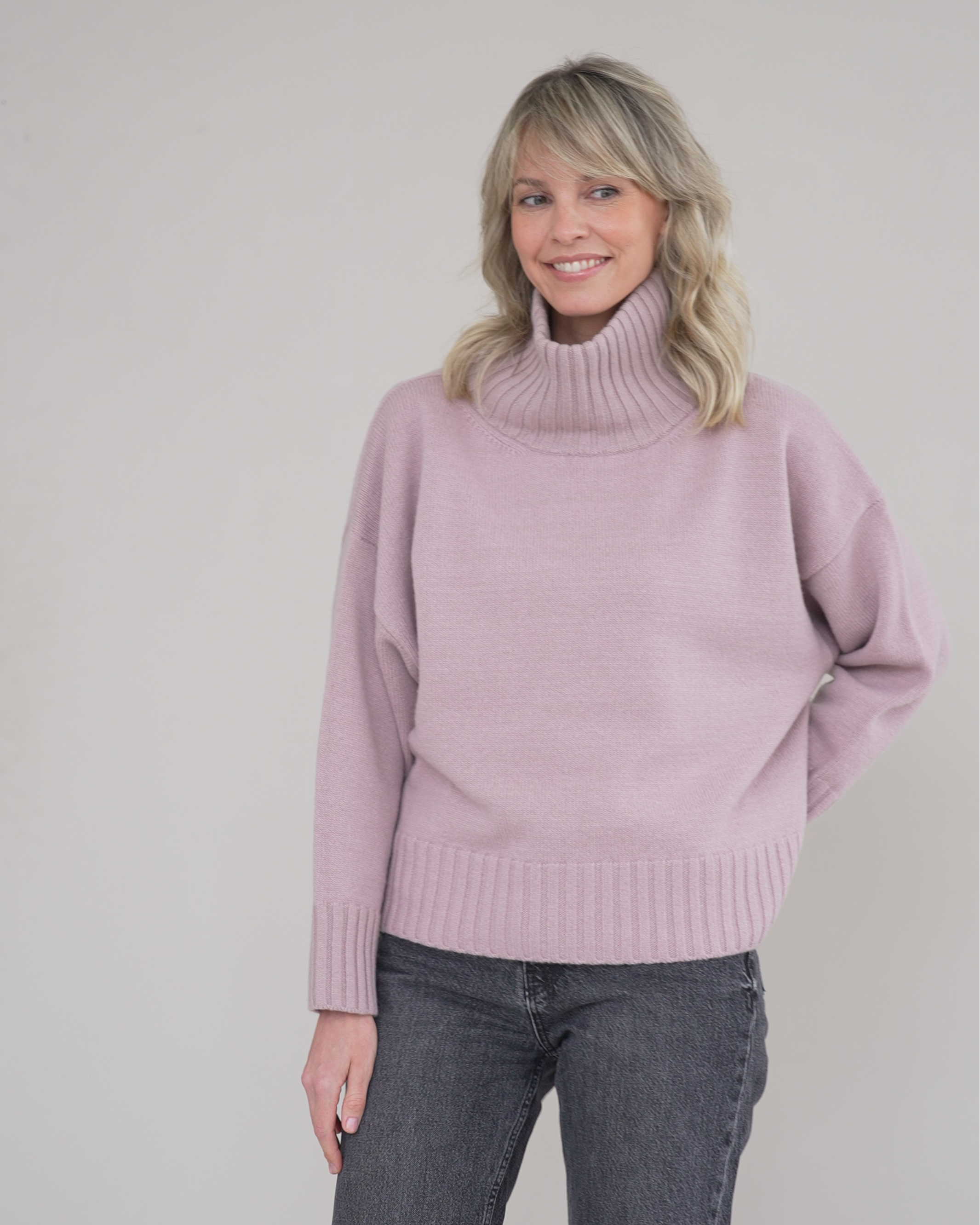 Oversized Sweater mit Stehkragen