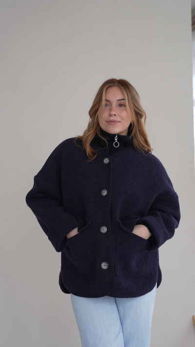 Short oversized jacket for women made of boiled wool