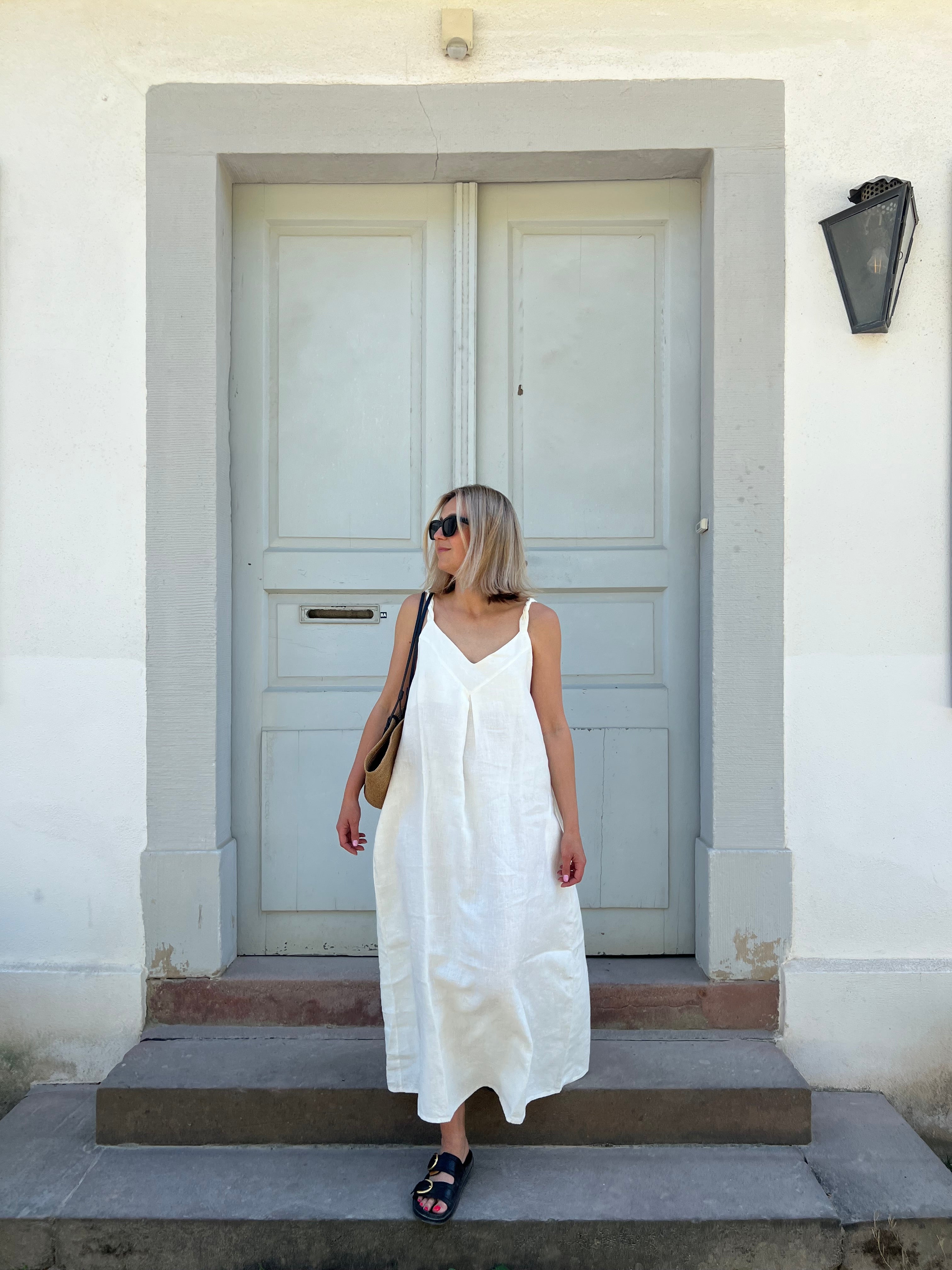 Leinen Kleid mit gedrehten Trägern