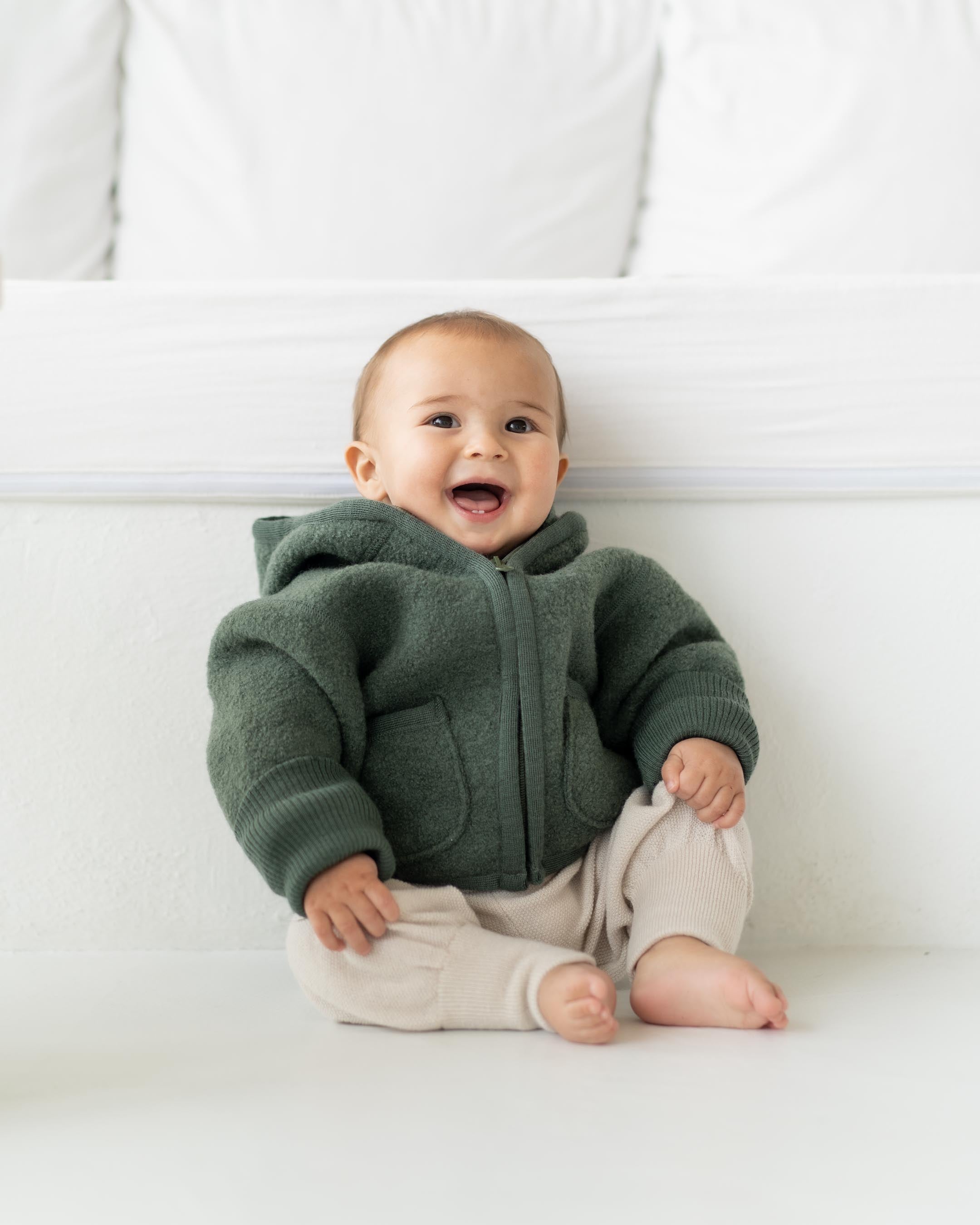 Fleece jacket with zipper
