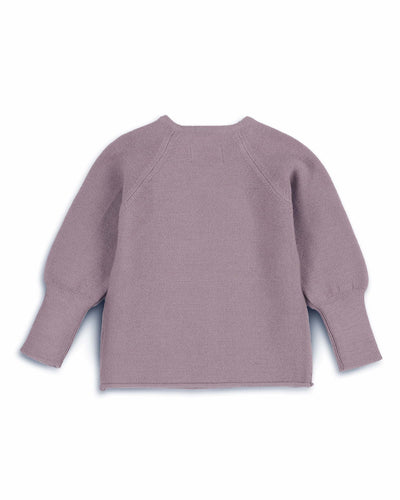Schlüttli Wickeljacke aus Merinowolle in Mauve für Babys in Rückansicht
