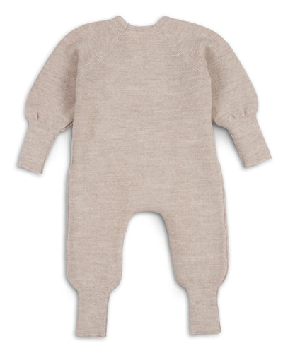 Strickoverall für Babys aus Merinowolle in Natur – Ansicht von hinten